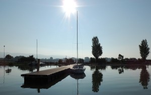 Un des deux nouveaux embarcadères au soleil levant.