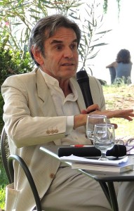 Luca Zevi presenta il suo libro.