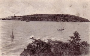 non daté   -   Le versant nord-est de l'Isola Maggiore, avec la Villa Isabella Guglielmi, est représneté ici au départ de l'Isola Minore  -  Barques avec voile à l'ancienne.